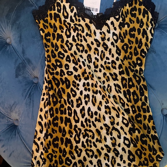 Forever 21 Dresses & Skirts - Forever 21 cheetah lace trim dress